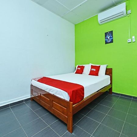 Oyo 90315 Chalet Pantai Rantau Panjang 瓜拉云冰 外观 照片
