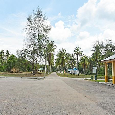 Oyo 90315 Chalet Pantai Rantau Panjang 瓜拉云冰 外观 照片