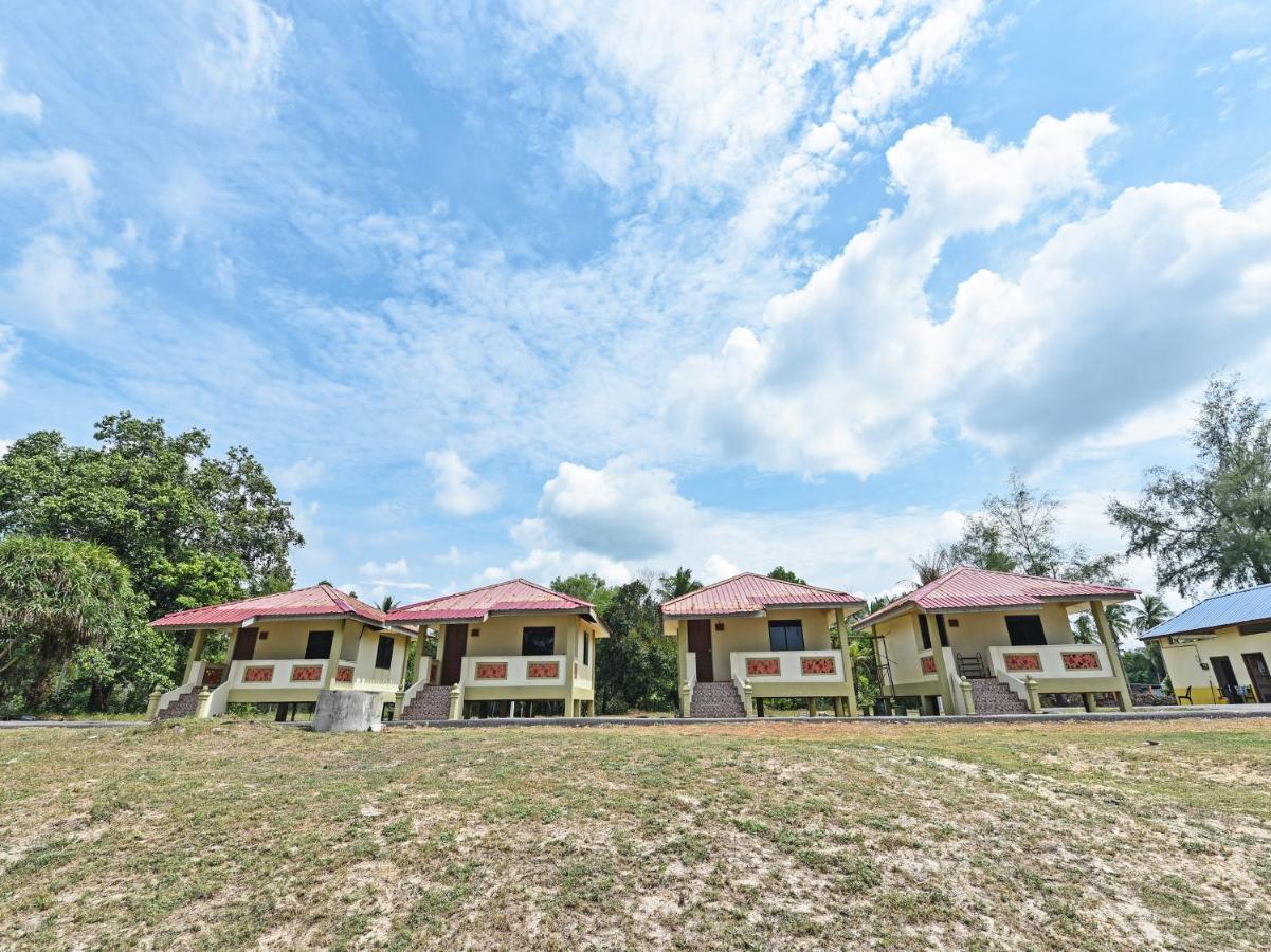 Oyo 90315 Chalet Pantai Rantau Panjang 瓜拉云冰 外观 照片